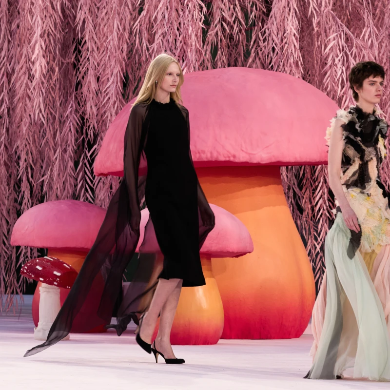 Sve o čarobnoj scenografiji i gljivama na Chanel couture reviji