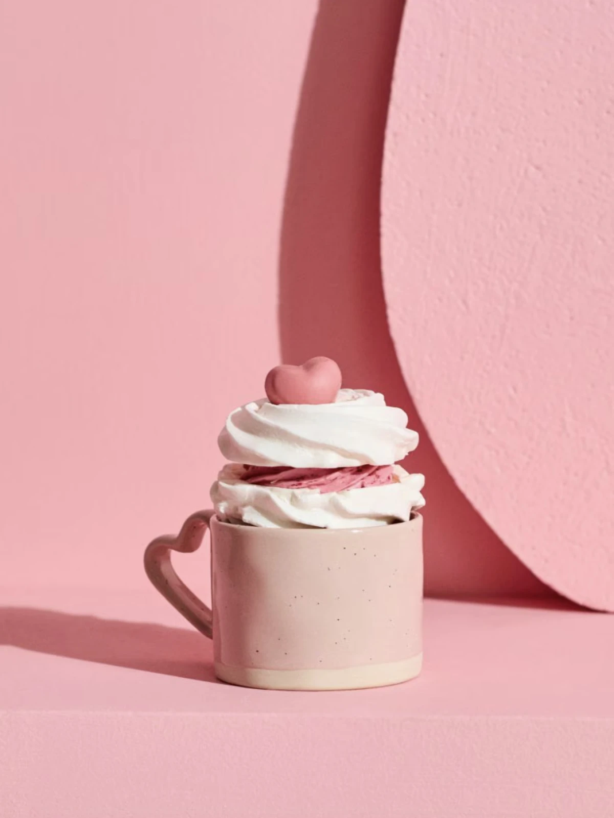 Sinsay ima najslađe valentinovske &scaron;alice koje slave ljubav (i dobru kavu)