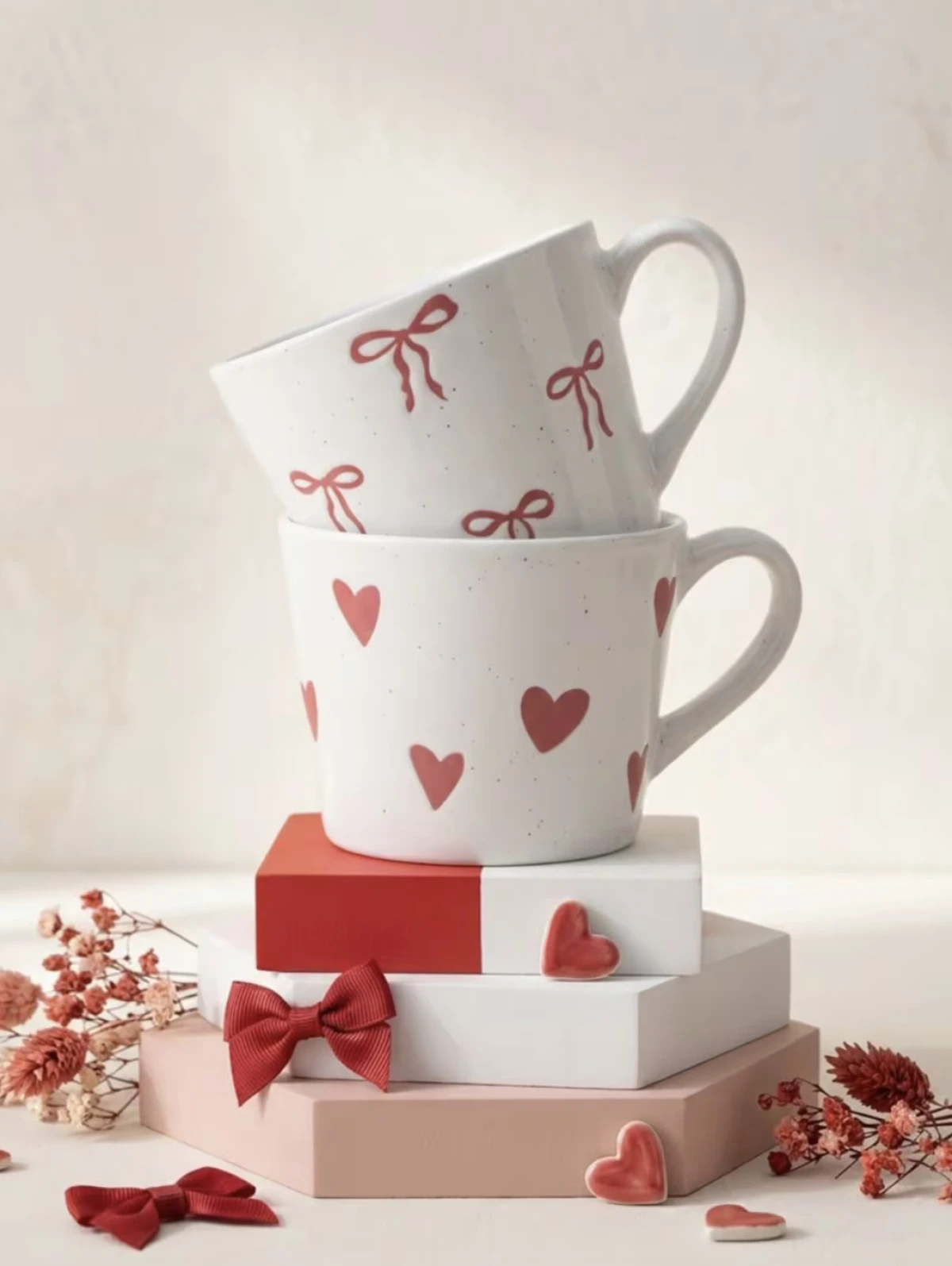 Sinsay ima najslađe valentinovske &scaron;alice koje slave ljubav (i dobru kavu)