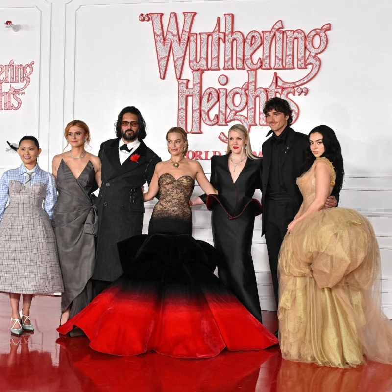 Svjetska premijera filma Orkanski visovi je bila modni spektakl