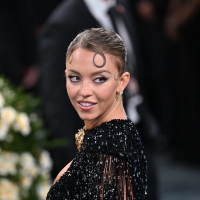 Sydney Sweeney &scaron;iri carstvo i izbacuje beauty liniju?