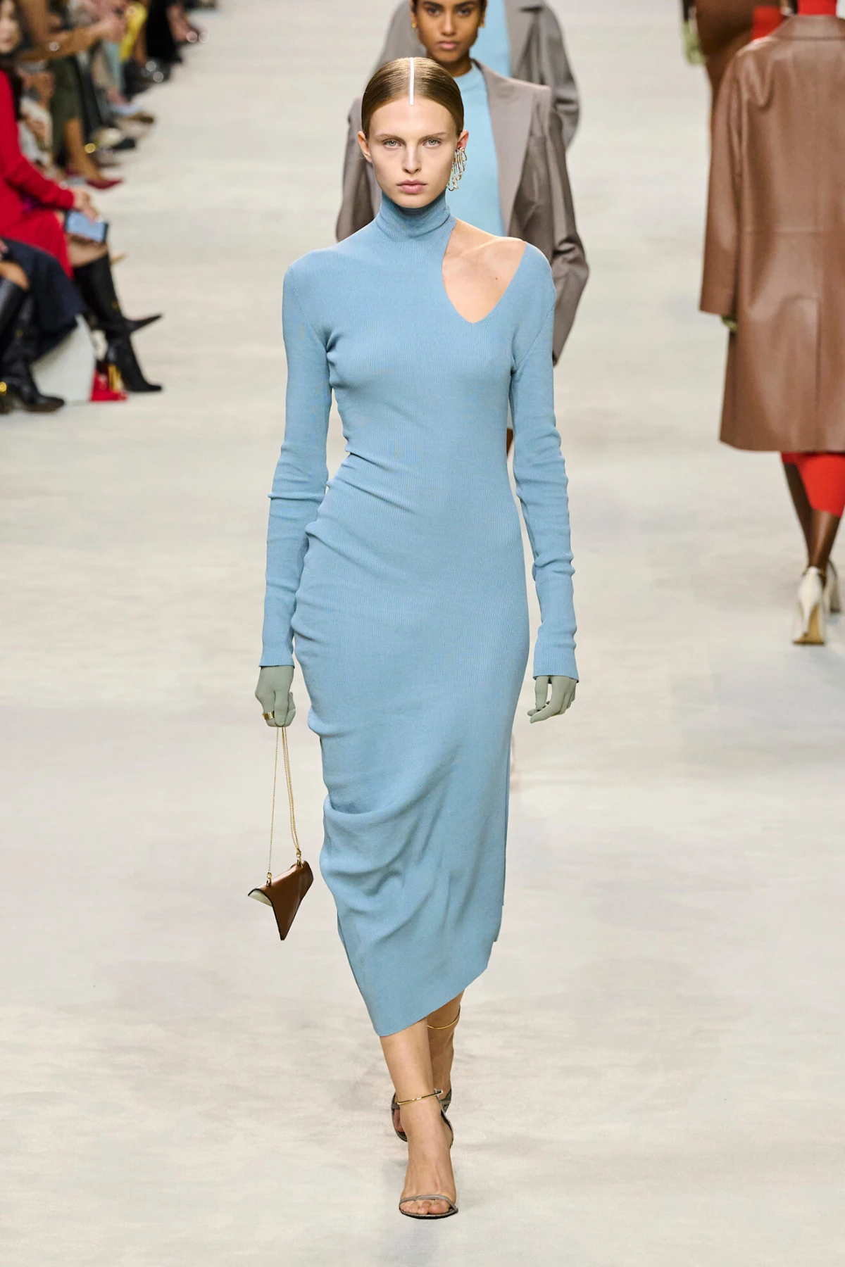 Nova pastelna boja zamijenit će maslac žutu: Svi će nositi svijetlo plave nijanse!