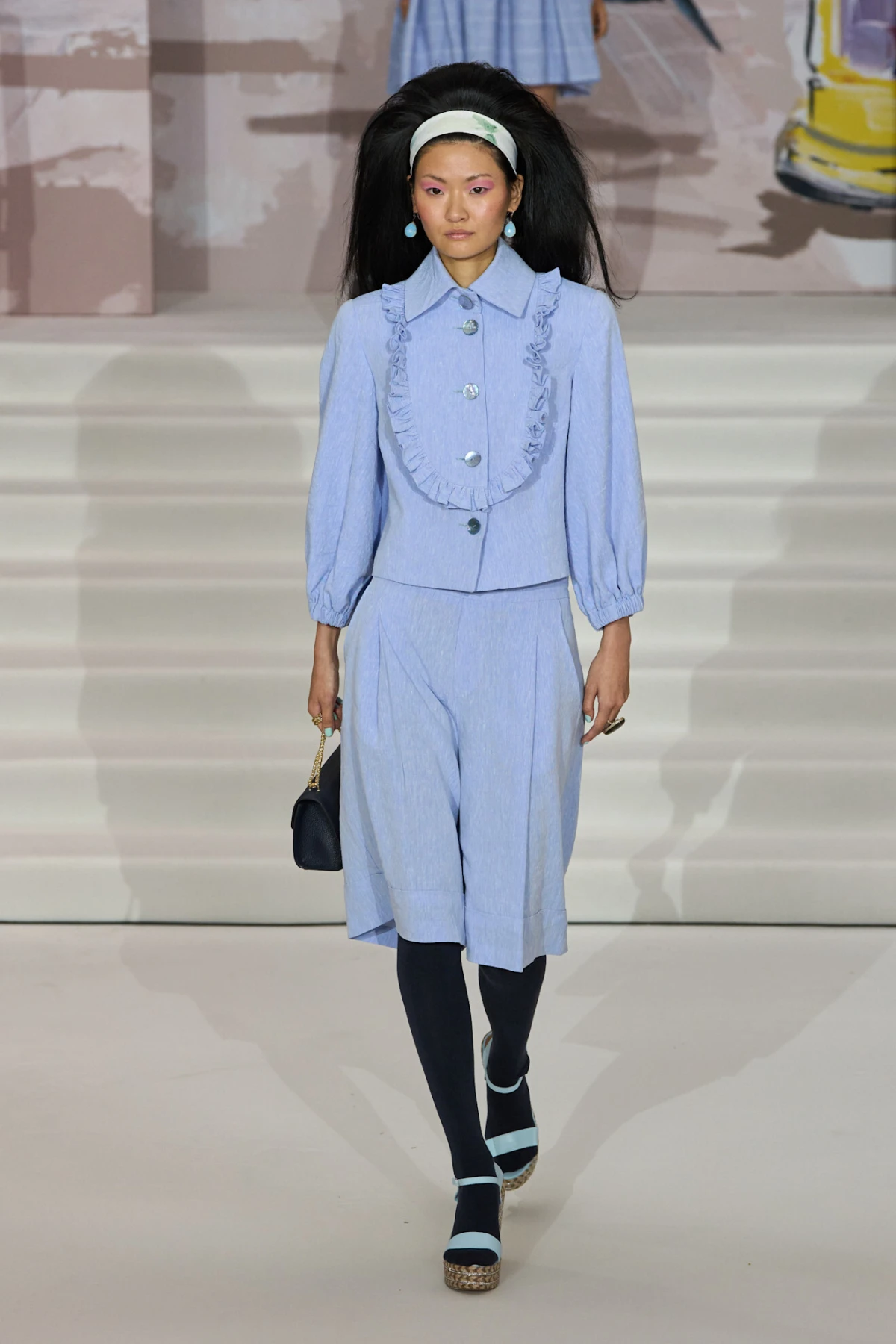 Nova pastelna boja zamijenit će maslac žutu: Svi će nositi svijetlo plave nijanse!