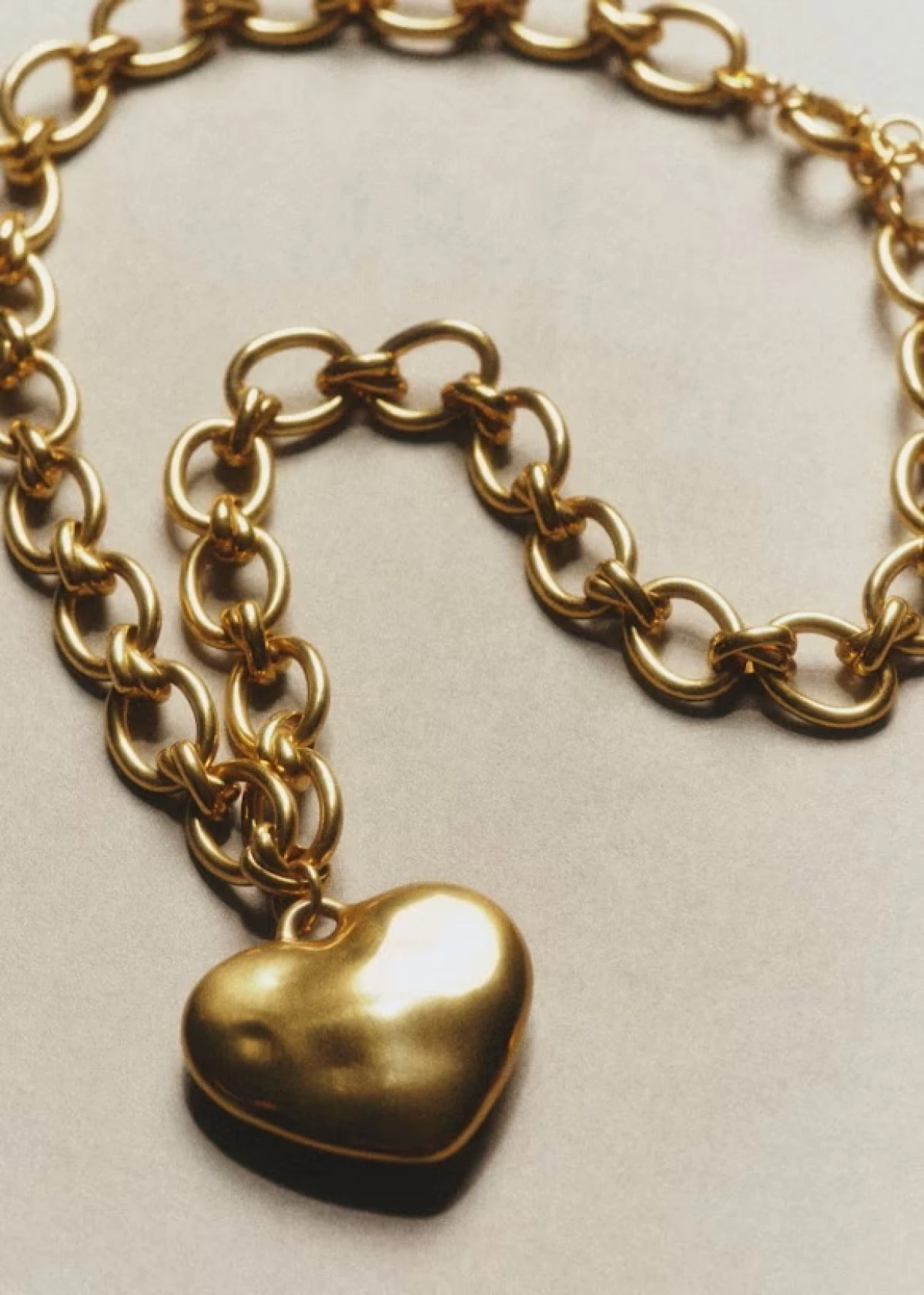 High street brendovi imaju odličnu kolekciju nakita s motivima srca