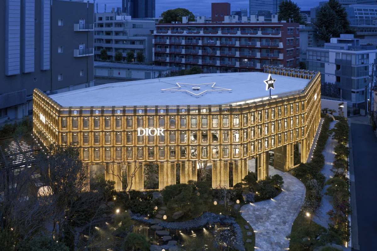 Zavirite u Dior Bamboo Pavilion, prvu trgovinu od zlatnog bambusa u Tokiju