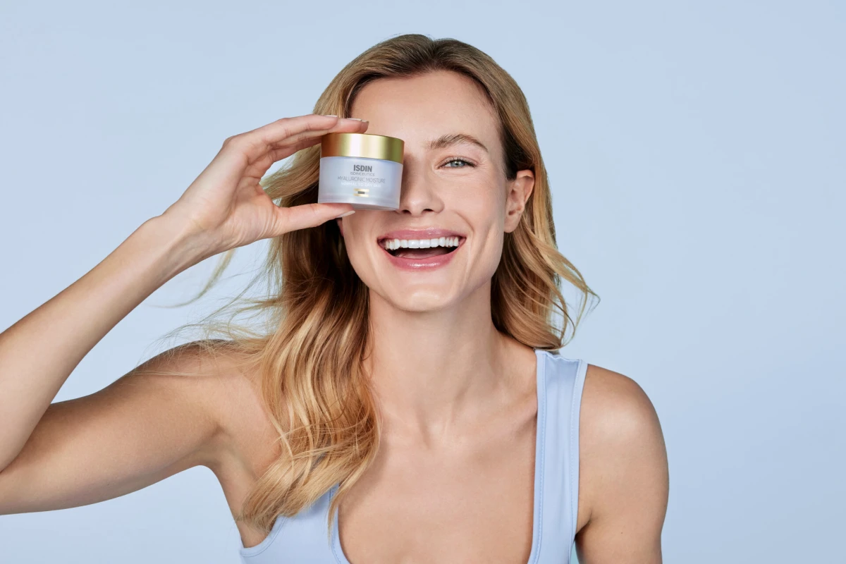 Svi znamo da trebamo preduhitriti prve bore - ali kada krenuti s pravim anti-ageom?