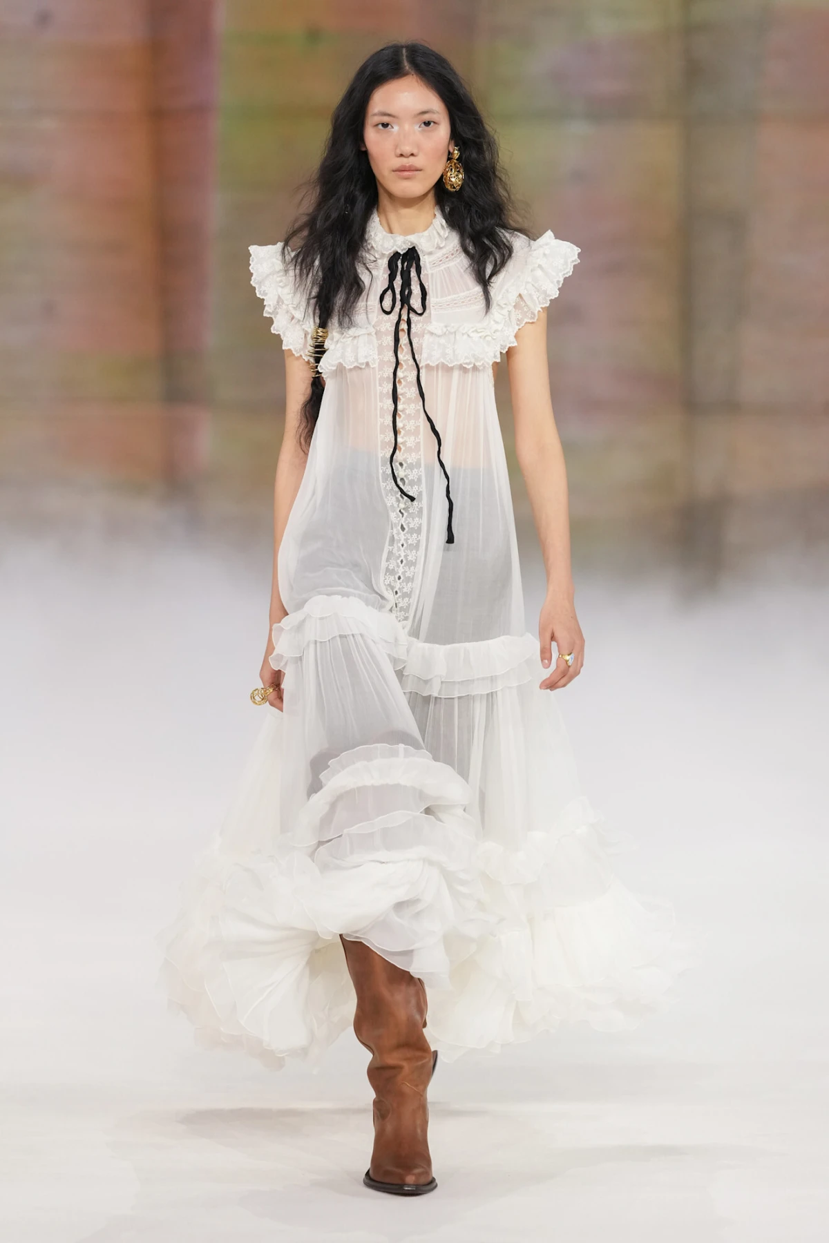 Chemena Kamali je Chloe odvela u ozbiljnije i chic vode