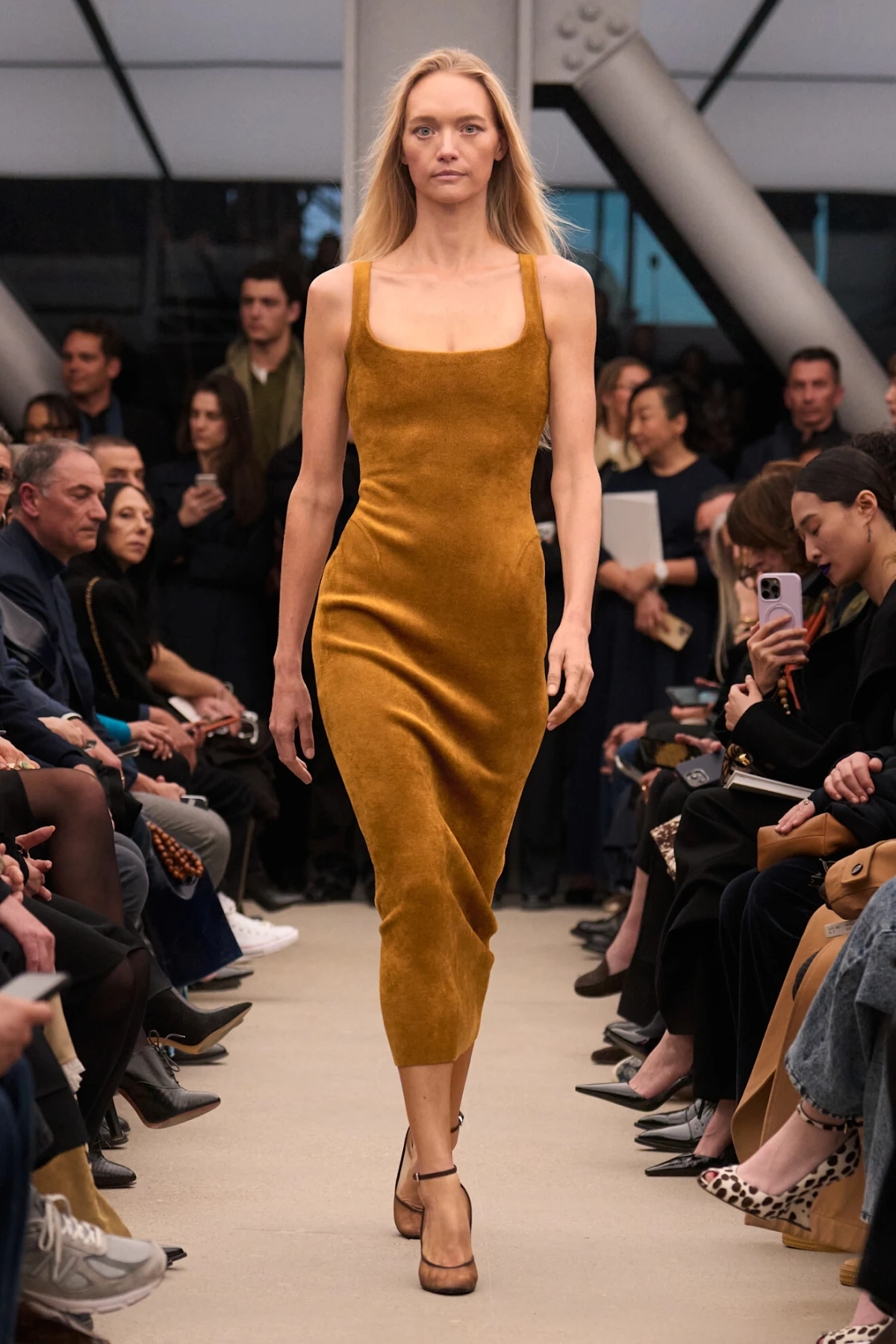 Pieter Mulier prikazao je posljednju Alaia kolekciju prije prelaska u Versace