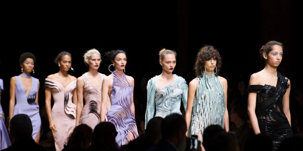 Prada Grupa otkrila planove za Versace, uključujući povratak brenda Atelier Versace