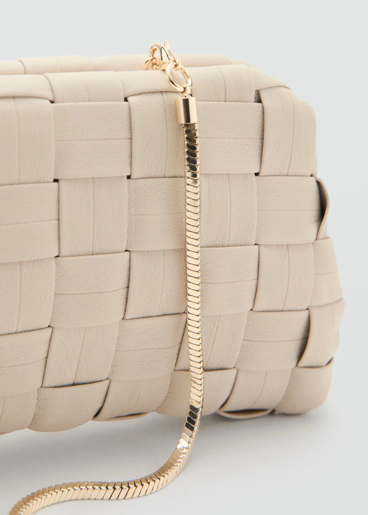 U Mangu smo prona&scaron;li torbicu koja se uklapa u Bottega Veneta estetiku