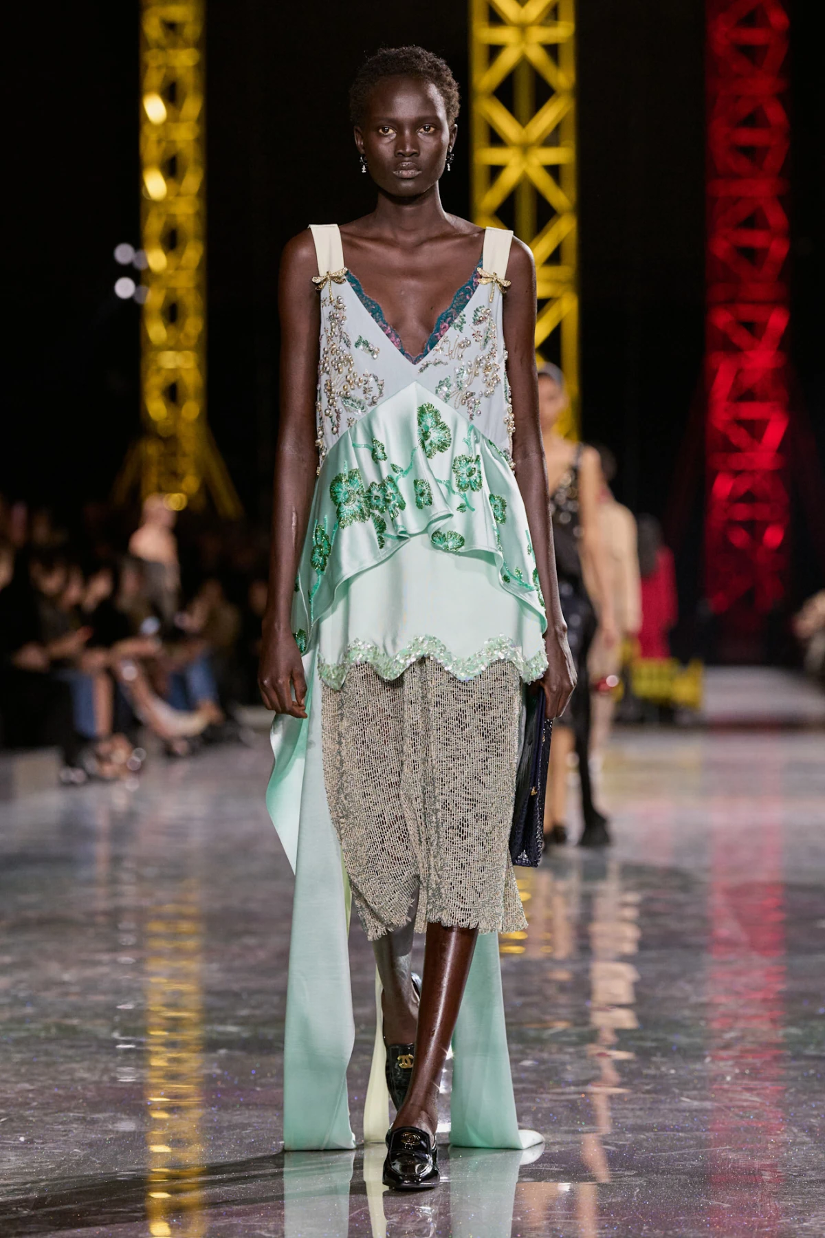 Nova Chanel revija dokazala je da Matthieu Blazy vrlo dobro zna &scaron;to želimo nositi